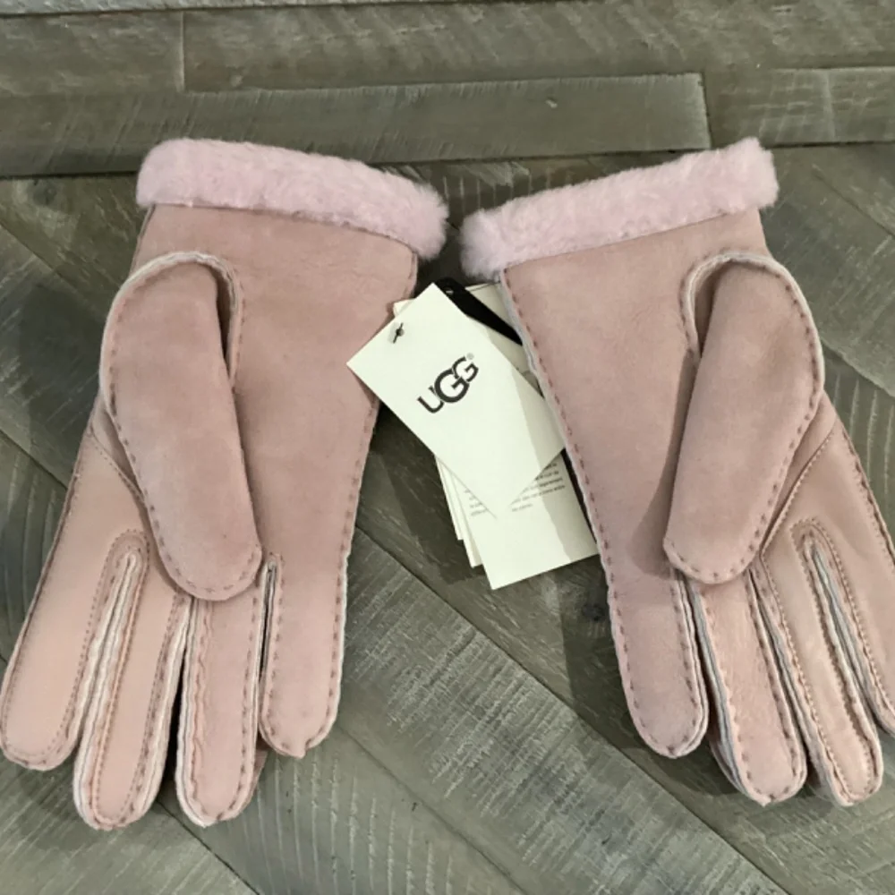 UGG Genuine Shearling Suede Gloves, size L